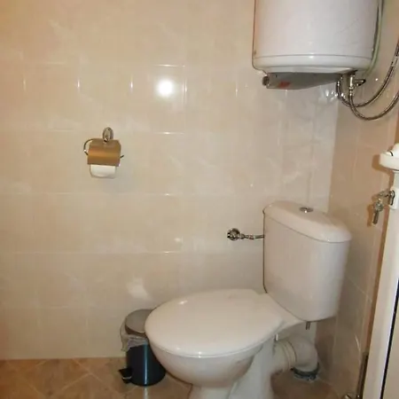 Gasthuis Къща За Гости Вени *